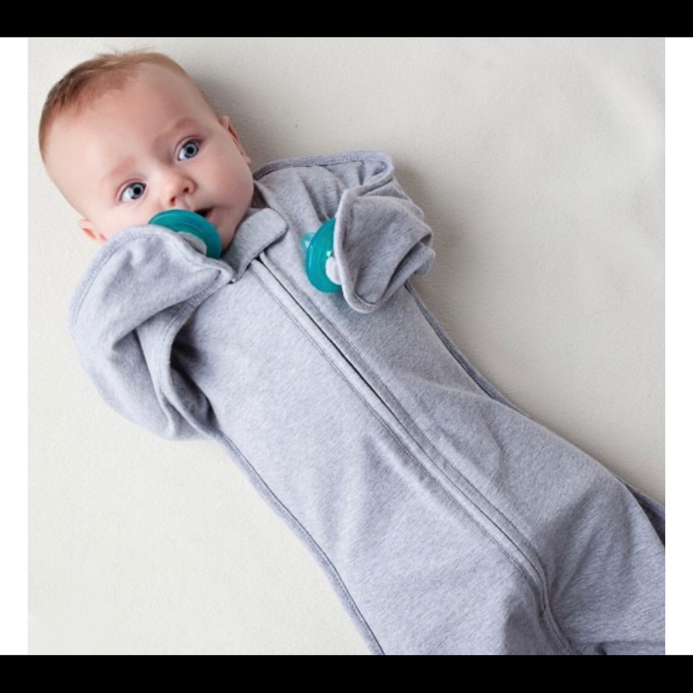 NWT 💥BOGO💥 Woombie Soothie Sack • 12-18m